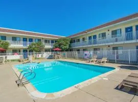 Motel 6-Redding, CA - North