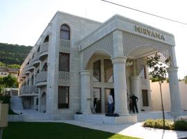 Familly Art Hotel Nirvana, hotel in Shumen