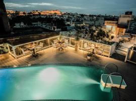 מלון צילום: Tripli Hotels Shambhu Villas