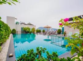 77 Patong Hotel & Spa, hotel v destinaci Pláž Patong