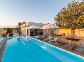 Hotel Photo: Demetra, moderne Villa mit Pool und Meerblick