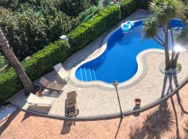Фотографія готелю: Gorgeous Home In Giffoni Sei Casali With Outdoor Swimming Pool