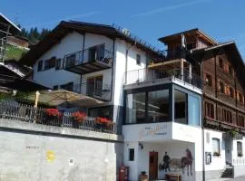 Hotel Garni Postigliun Andiast