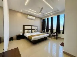 Hotel The Benz