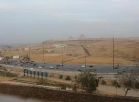 pyramita luxury hotel