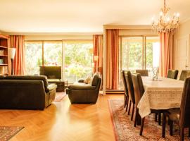 Hotel Photo: Appartement standing avec 2 chambres et balcon