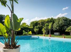 Hotel foto: Appartamento con piscina per 4 persone