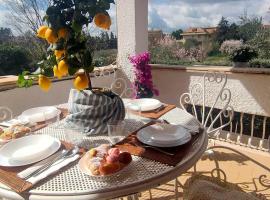 Hotel Foto: Appartamento con piscina per 6 persone