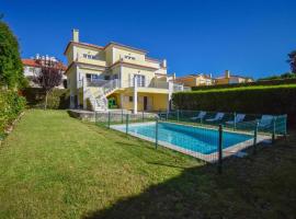 Photo de l’hôtel: Luxurious 4-bedroom golf villa with private pool