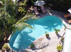 A picture of the hotel: The Ave House- Private Oasis Retreat W/heated Pool