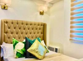 Hotel kuvat: Condo Near Airport Okada MOA w/ 60 inch smart TV