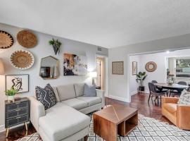 Ξενοδοχείο φωτογραφία: Modern 2 BR Condo - 2 block from San Marco