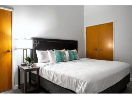 होटल की एक तस्वीर: 2BR 2BA CozySuites in the heart of Indianapolis