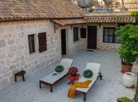 Hotel Photo: Stone Villa Oblun