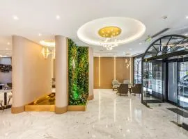 Hotel Bristol