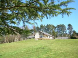 Hotel Photo: Gadeyne Nathalie Le chalet de Malvoue