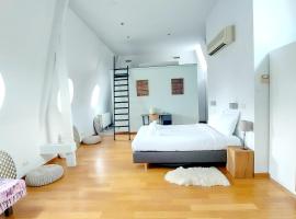 Hotel Photo: New Stylish Grand place City Center Duplex