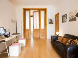 Gambaran Hotel: Grand appartement d'artiste cosy et proche de tout