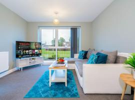 Hotel Photo: Modern Central 1 Bed Apt with Secure Parking - 2SL