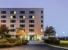 Mercure Hotel Frankfurt Eschborn Helfmann-Park, хотел в Ешборн