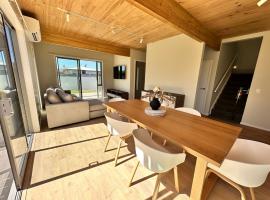 Hotel foto: Stylish 3-bed Taradale Townhouse