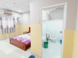 Nhà Nghỉ Hương Giang, hotell sihtkohas Xóm Cây Sanh