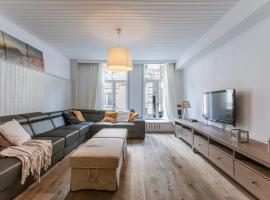 Hotel foto: Spacious vacation home 'Huis Lapon'