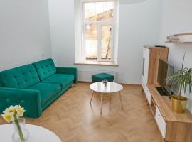 Hotel Photo: Brand New Modern Flat by Lukiskiu square