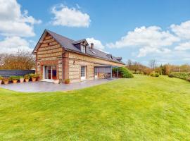 Hotel foto: Cozy Home In Saint-aubin-routot With Kitchen