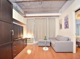 מלון צילום: Stylish Urban Loft Downtown