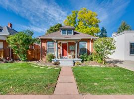 Photo de l’hôtel: Bright Denver Bungalow with Backyard and Patio!