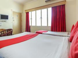 A picture of the hotel: OYO Luxury Villas Near Begumpet Airport