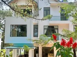 HeniSi 2 Hotel Măng Đen