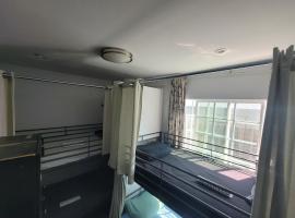 Rumi, hotel en Los Ángeles