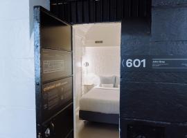 Saintlo Ottawa Jail Hostel, khách sạn ở Ottawa