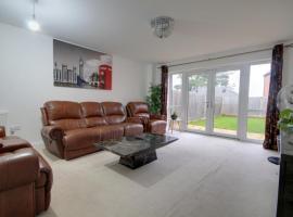 Hotel Photo: Specious modern 3-bed house near city centre