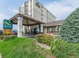 Quality Inn & Suites Bay Front, hótel í Sault Ste. Marie