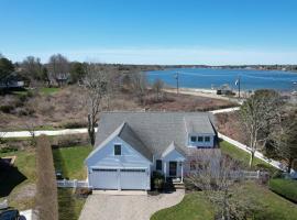 Hotel Photo: Walk to Oyster Pond and Main Street Chatham