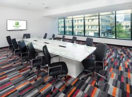 Holiday Inn Hotel & Suites - Montreal Centre-ville Ouest by IHG, hotel en Montreal