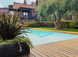 Hotel Photo: Rahal - Luxury house with pool - A perferfect getaway