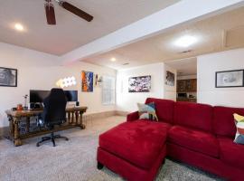 Hotel fotografie: Sunny & Spacious House - Perfectly located for quick access to all of DFW