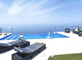 Photo de l’hôtel: Ferienhaus mit Privatpool für 4 Personen ca 101 qm in Tijarafe, La Palma Westküste von La Palma
