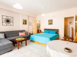 Hotel kuvat: Kalamata City Nest - Central & Cozy Hideout