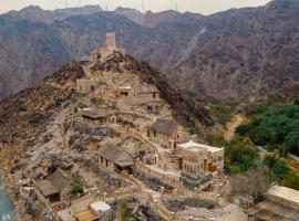 Najd Al Meqsar, By Sharjah Collection - Adults Only, hotelli kohteessa Khor Fakkan