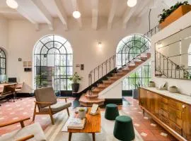 Santa Casa by Tasman