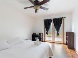 Hotelfotos: Cozy 3BR Indy Home: Pets, Parking, Family-Ready