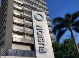Flat Fusion Itaguaí - Conforto e Conveniência em Frente à Rodoviária, na linda Costa Verde - Sua Estadia Perfeita!, hotel in Itaguaí