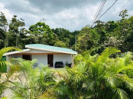 Hotel fotoğraf: Jonka House Private Jungle Oasis