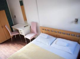 होटल की एक तस्वीर: ROOMS free - Zagorje