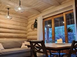 Brīvdienu lauku māja, hotel in Garkalne